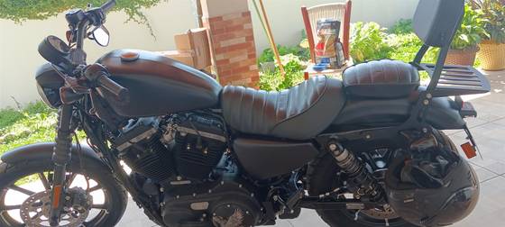HARLEY-DAVIDSON SPORTSTER IRON 883 HARLEY-DAVIDSON SPORTSTER IRON 883